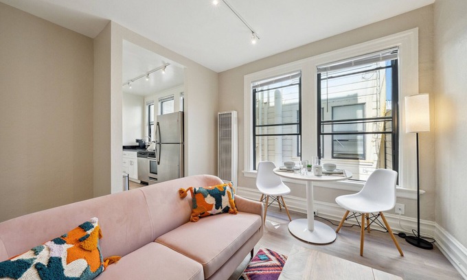 Pacific Heights Apartment | Presidio Hts 1 BR w/Office by Anyplace - 11611