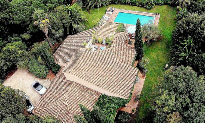 La Croix-Valmer Villa | PRESQU'ÎLE DE ST TROPEZ. CONTEMPORARY VILLA ON ONE LEVEL 180m2 swimming pool