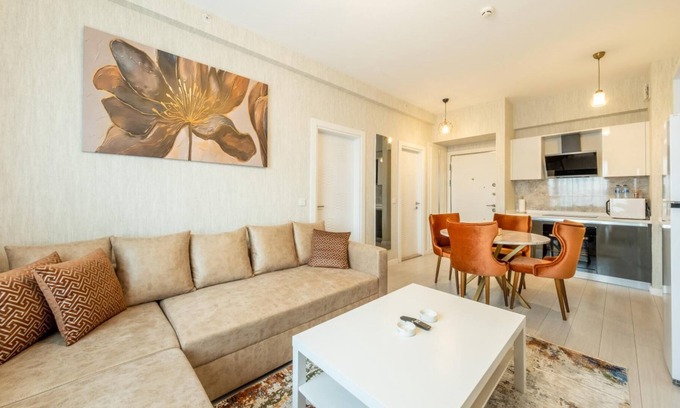 Bahcelievler Apartment | Prestigious 1 Bedroom Apartment next to starcity outlet mall