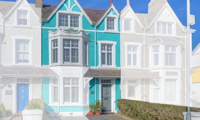 Abersoch Cottage | PRESWYLFA, family friendly, character holiday cottage in Abersoch