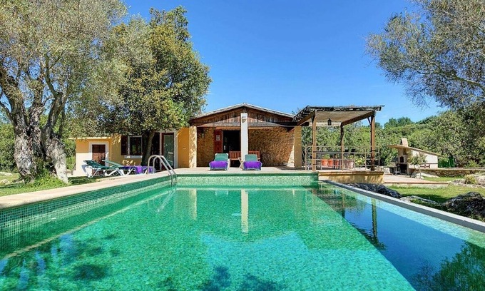 Pollensa Villa | Pretty 2-Bedroom Cottage, A/C, Private Pool, Idyllic Countryside Location just 5 mins from Pollenca
