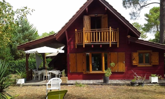 Lacanau Ski Chalet | Pretty charming wooden house