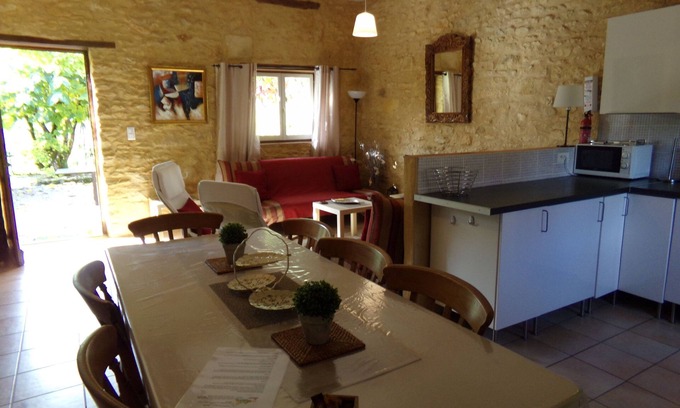 Nadaillac-de-Rouge House | Pretty gite in the heart of the Dordogne valley sleeping 8 max (7adults)