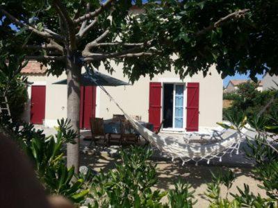 Narbonne-Plage Apartment | Pretty Villa Narbone with pool 200 m beach
