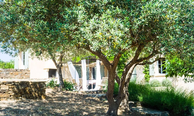 La Garde-Freinet Villa | Pretty villa with pool in tranquil countryside near the beaches of St Tropez