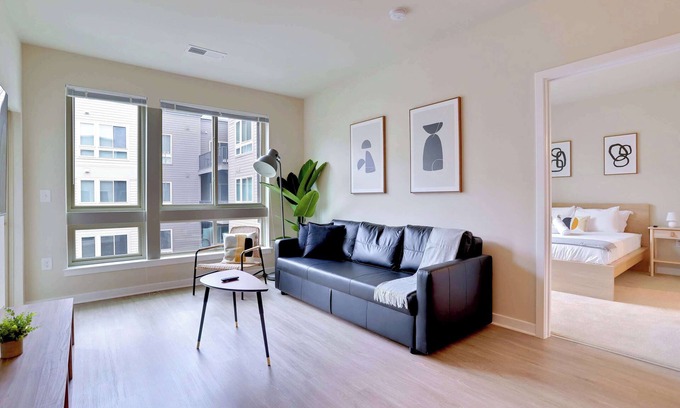 Jefferson Manor Apartment | Prime Alexandria Location | Spacious Apt