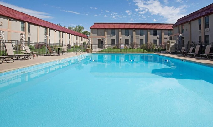Cody House | Prime Downtown Location! 4 Great Units, Walk to Buffalo Bill Center of the West!