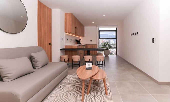 San Diego Apartment | Prime El Poblado Apt - 3BR + Cowork & Jacuzzi