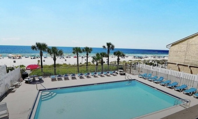 Panama City Beach Condo | Prime Gulf Highlands Property: 0.4 Mile to Private Beach & 11 Pools!