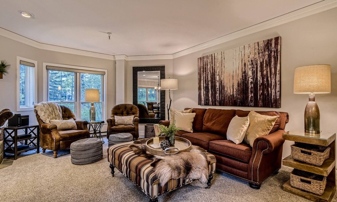 Peak 9 Condo | PRIME LOCATION -AUTUMN Beauty blk to Main St Village @ Breck Pool, hot tubs +