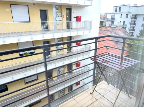 Corvin negyed Apartment | Prime Stay - Modern 1 Bedroom Apartment with Balcony