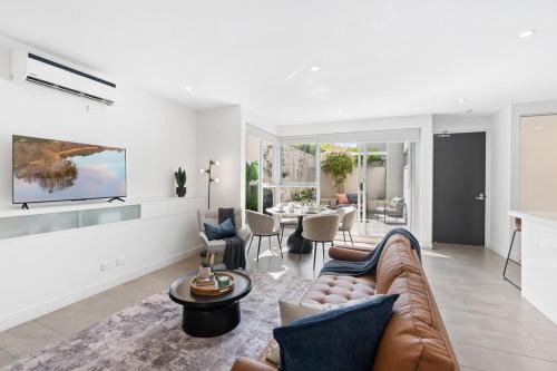 Caulfield South Apartment | Princes Park Getaway