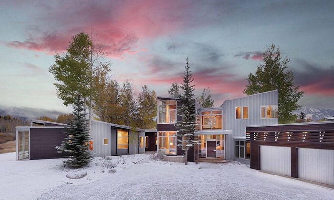 Red Mountain House | Privacy, Space & Views: Harry Teague Modern Design on Red Mountain