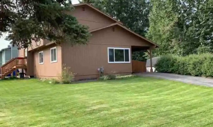 Abbott Loop Apartment | Private apartment. Located near everything!nn