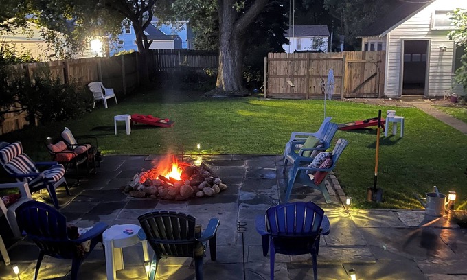 Lake Geneva House | Private backyard, fire pit, bbq, beach, boats and entertainment…fun!