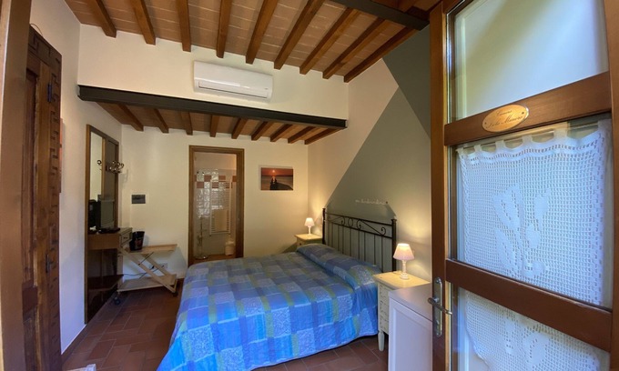 Paciano Apartment | Private bedroom with Wi-fi and swimming pool