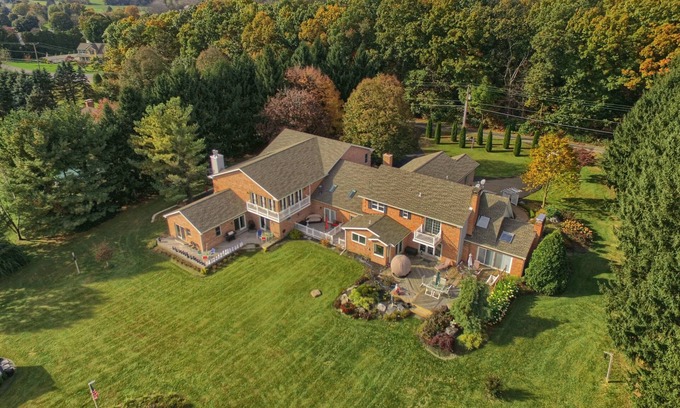 Kutztown House | Private Berks County Estate ~ Overlooking Kutztown And Surrounding Lehigh Valley