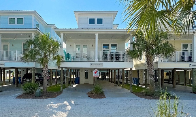 Gulf Shores House | PRIVATE COTTAGE IN THE HEART OF GULF SHORES!