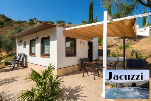 Alozaina Ski Chalet | Private detached chalet with OPTIONAL private jacuzzi Mi Dushi