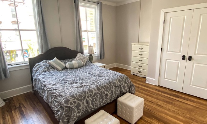 Charles Town Condo | Private Downtown Charles Town Condo w/Laundry Above Abolitionist Ale Works #202