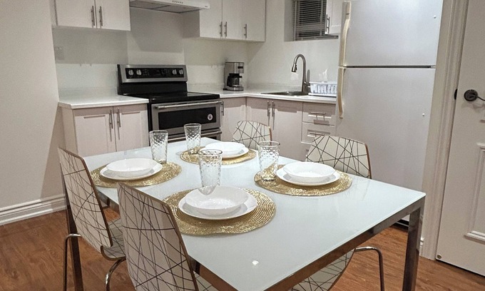 Richmond Hill House | Private Family-Friendly 2-BR Suite