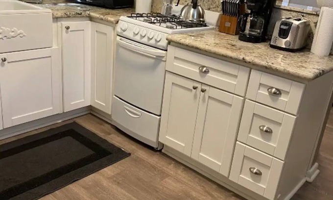 Downtown Riverside House | Private Get Away/Business Trip/Fast WIFi,Garden