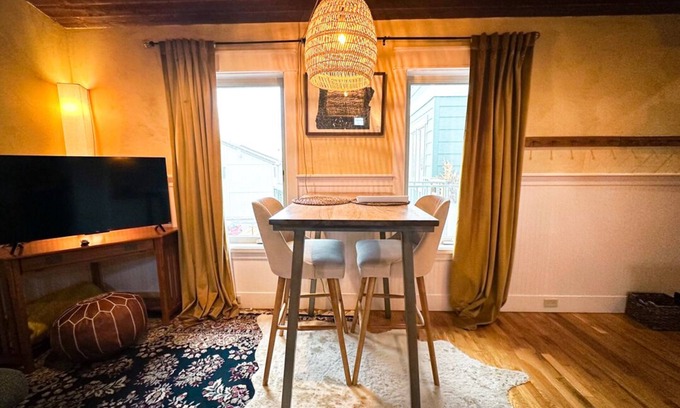Old Bend Apartment | Private Guest Suite in the Heart of Old Bend