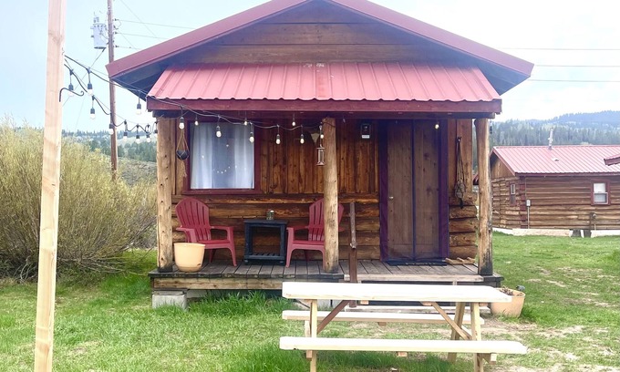 Bondurant Cabin | Private Hoback River Cabin en Route to Jackson Hole and Yellowstone