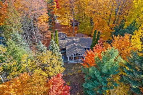 Bellaire House | Private Home 2 miles to Downtown Bellaire