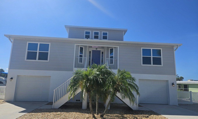 Englewood House | Private home on Lemon Bay with Heated Salt Water pool with Boat dock