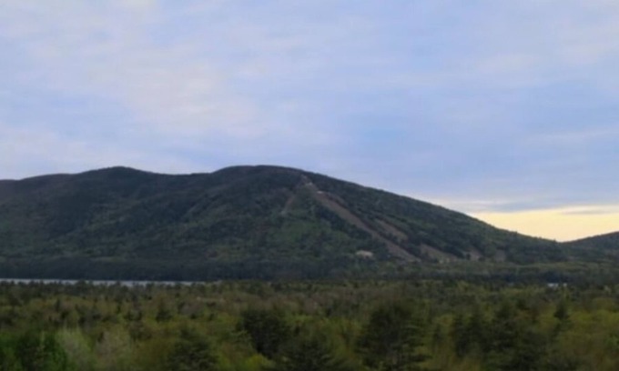 Bridgton House | Private home, quiet wooded area in Bridgton, near NConway, 1/2 mile off 302