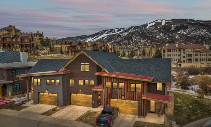 Steamboat Springs House | Private Hot Tub, A/C, Luxury Home, Office Space, 1 Minute to Wildhorse Gondola