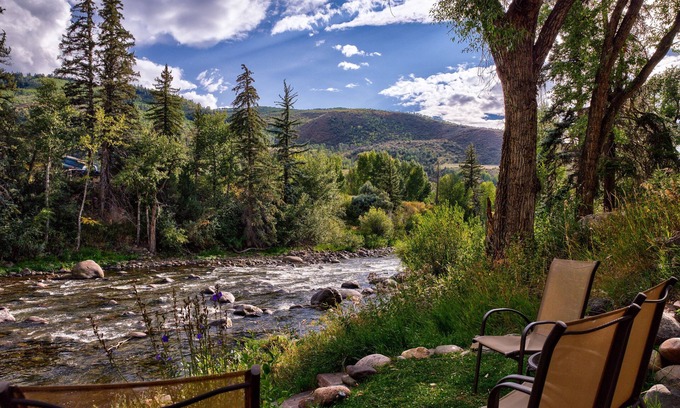 Edwards House | Private Hot tub/Fire Table on Large Deck overlooking Eagle River! Fly-fishing!