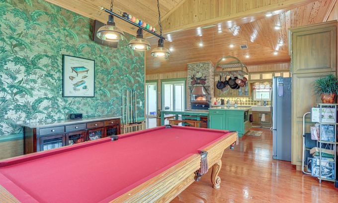 Okeechobee House | Private Hot Tub! Home < 1 Mi to Lake Okeechobee
