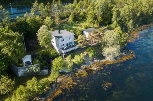 Trondheim House | Private House & Bungalow by the sea