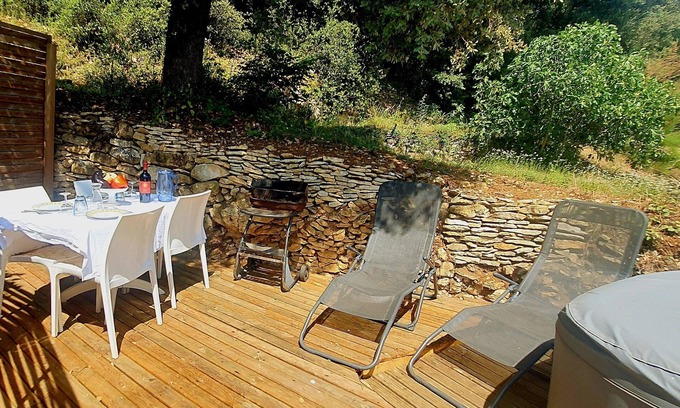 Carsac-Aillac Other | Private Jacuzzi, F2 garden apartment + separate rupestral room. Near Sarlat