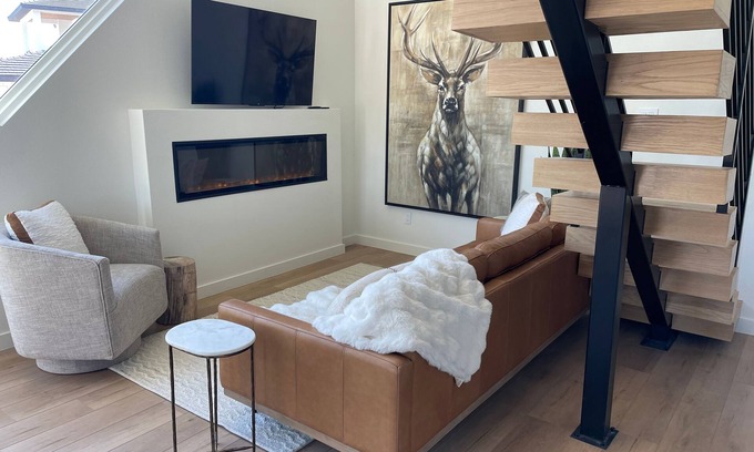 Brushy Creek Apartment | Private Loft Retreat | Hot Tub, Pool & Nature