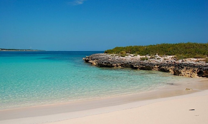 Governor's Harbour House | Private Luxury Beachfront Estate on Spectacular Twin Coves Beach