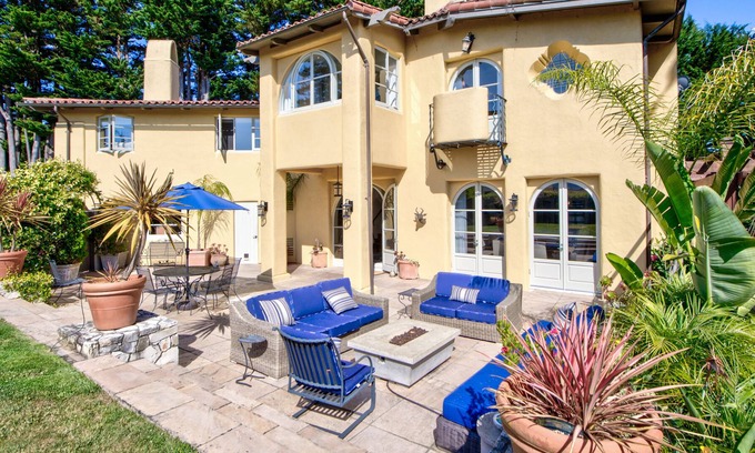 Strawberry House | Private Mediterranean home in Mill Valley w/ views