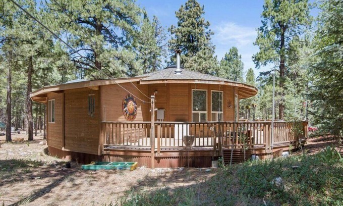 Flagstaff House | Private Nature Getaway in the Pines