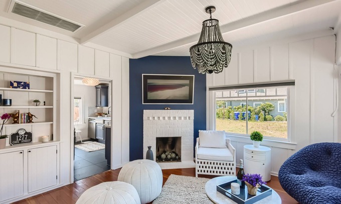 La Jolla House | Private Oasis in The Village