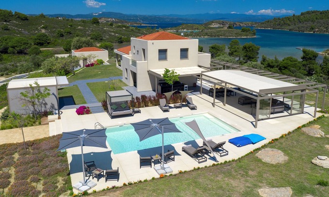Sithonia Villa | Private paradisiac island gateaway