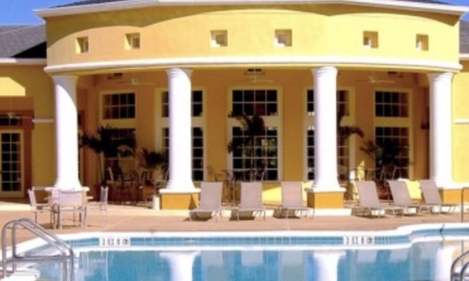 Metro West Condo | Private Penthouse near Universal Disney with Pool, Jacuzzi, Gym