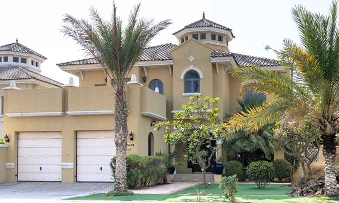 Palm Jumeirah Villa | Private Pool and Beach | Luxury 6BR Villa| Palm