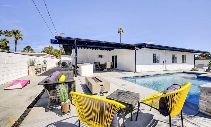 Palm Springs House | Private Pool and Spa Stylish Palm Springs Home!