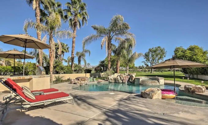 La Quinta House | Private Pool Oasis & PGA West Weiskopf Golf Course Home 3 Bdrm # 066784
