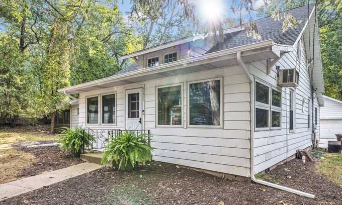 Grand Beach House | Private Pool, Walk to Grand Beaches, Fire Pit