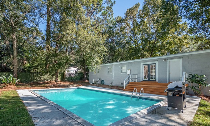 Tallahassee House | Private Pool - Walk to FSU Campus - Hot Tub