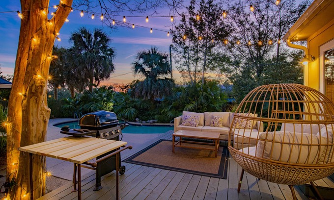 East Hill House | Private Pool, Walkable, Minutes to Beaches & Downtown Pensacola