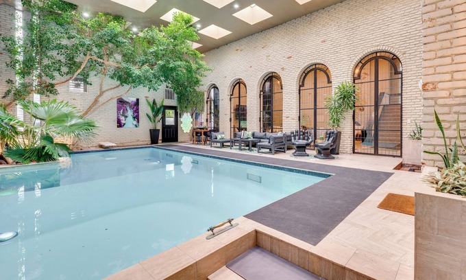 Denver House | Private Poolside Paradise: Attached Home by Denver